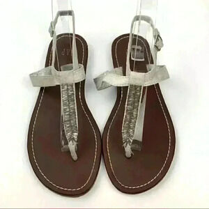 Gap womens sandals size 6 gray faux suede beaded tribal t-strap thongs